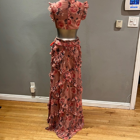 Mac Duggal RUFFLED CUT OUT CAP SLEEVE V NECK GOWN 9152 Rose Multicolor - Picture 13 of 17